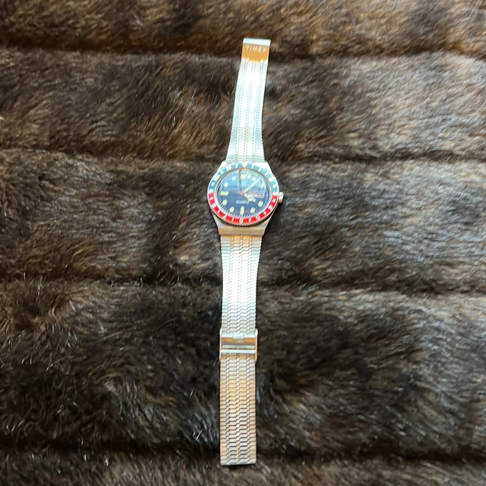 **PRICE DROP** Timex Q First Edition 40mm (Rare) EUC